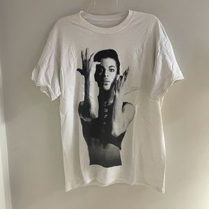 Price t-shirt